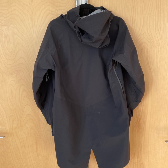 Peak performance Volcan jacket GORE-TEX small - Picture 3 of 3